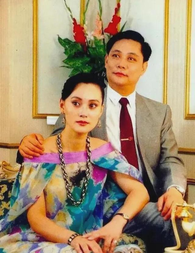 京剧|京剧大师张君秋一生三位妻子有12位子女，其子张学津也是三段婚姻