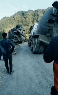 |“马总化腾的女儿又爆出近照，朋友们你们觉得漂亮吗？”