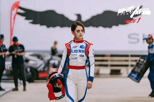 周杰伦|为了实现女主梦，几部电影赔了8个亿，周杰伦“养媳妇”有多贵？