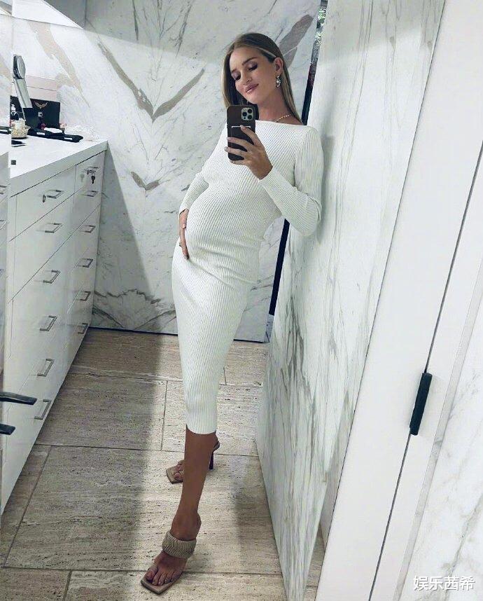 杰森·斯坦森|《变形金刚3》女主再孕！大20岁杰森·斯坦森，如何成功抱得美人归？