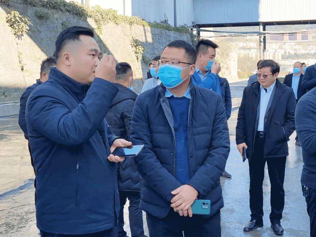 房贷|绿色发展，创赢未来〡越秀亮相贵州省砂浆型自流平高峰论坛并发表演讲