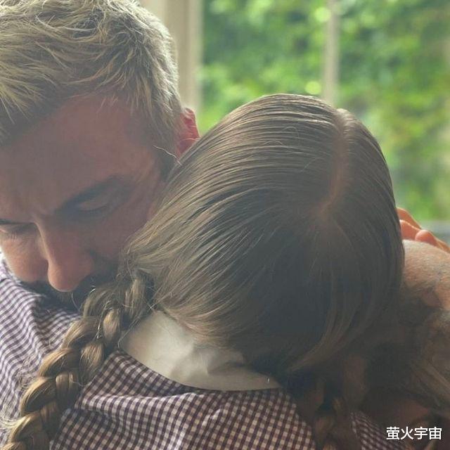 哈珀·贝克汉姆|贝克汉姆送10岁女儿返校，小七自制早餐很懂事，爸爸却变得粘人