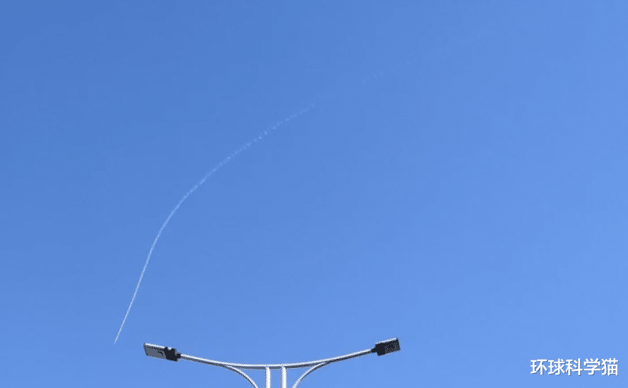 环球科学猫 广东之后，浙江绍兴又惊现不明飞行物，尾长还分叉，到底是什么？