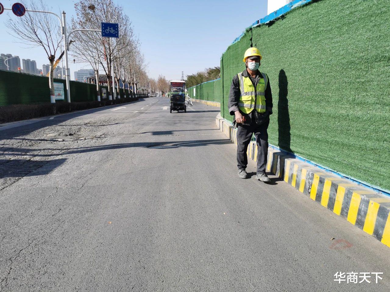 华商天下 仰望星空下的疑惑：我们穷尽一生，究竟在追求什么？