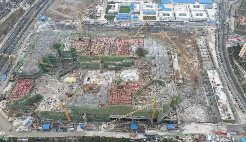 万达广场|筑城看点丨云岩区敦促太金线建设，天阶万达广场主体封顶