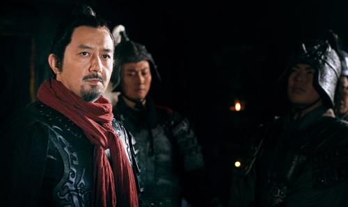 假如我是狐城 巨鹿之战中，项羽区区十几万乌合之众，为何能打败40万秦军？