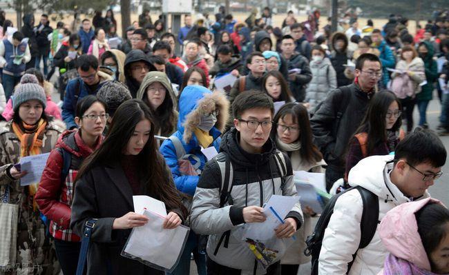 高校|热点 | 2022年高校毕业生预计首超1000万人