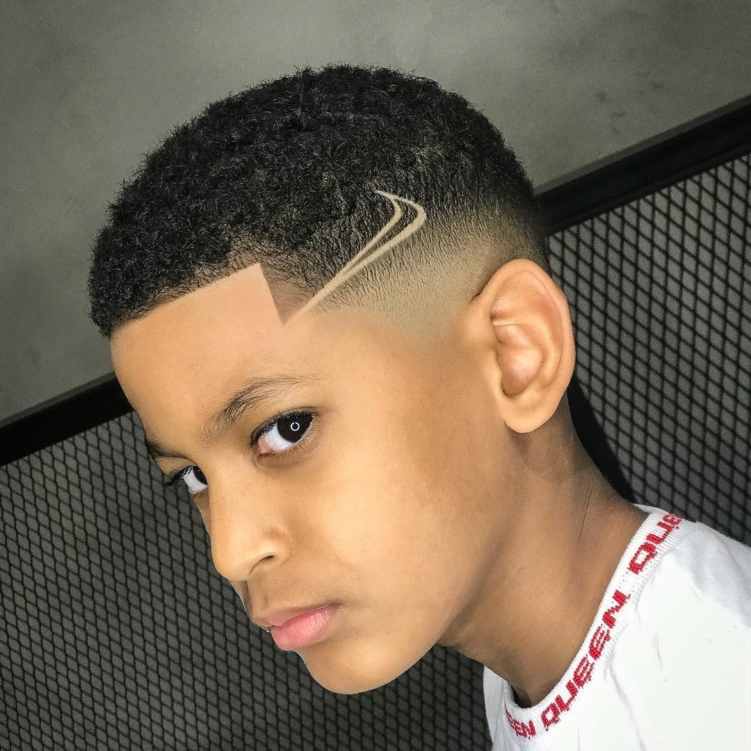 镜子发型 小男孩发型怎么选?这15款很帅气,你儿子值得拥有