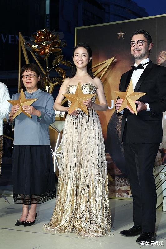 关晓彤|39岁女星产后迅速复工