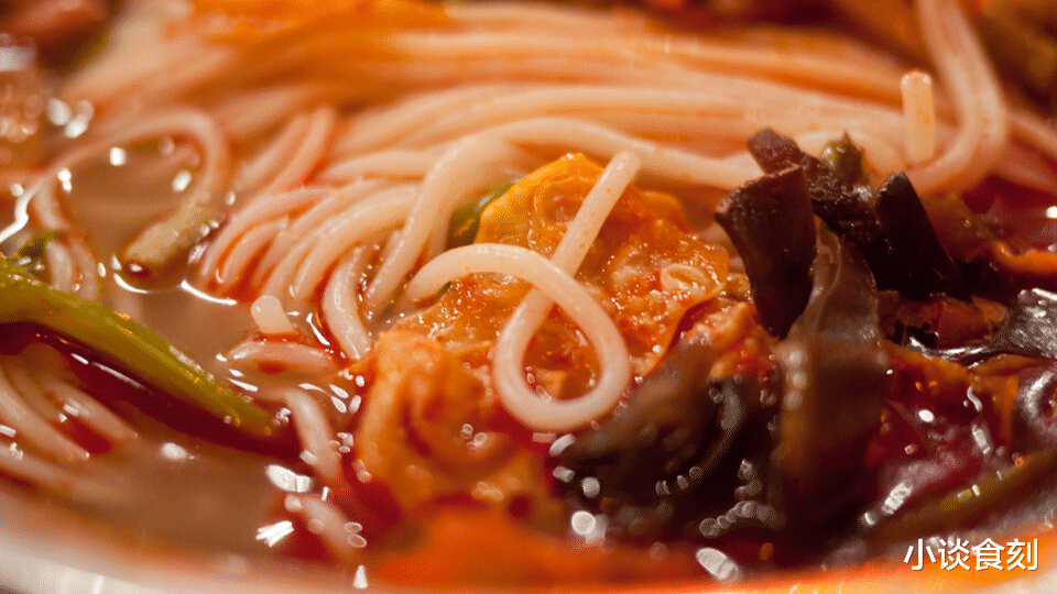 微笑 冬天，这6种“高热量”食物，劝你冬季少吃点，想减肥更要少碰
