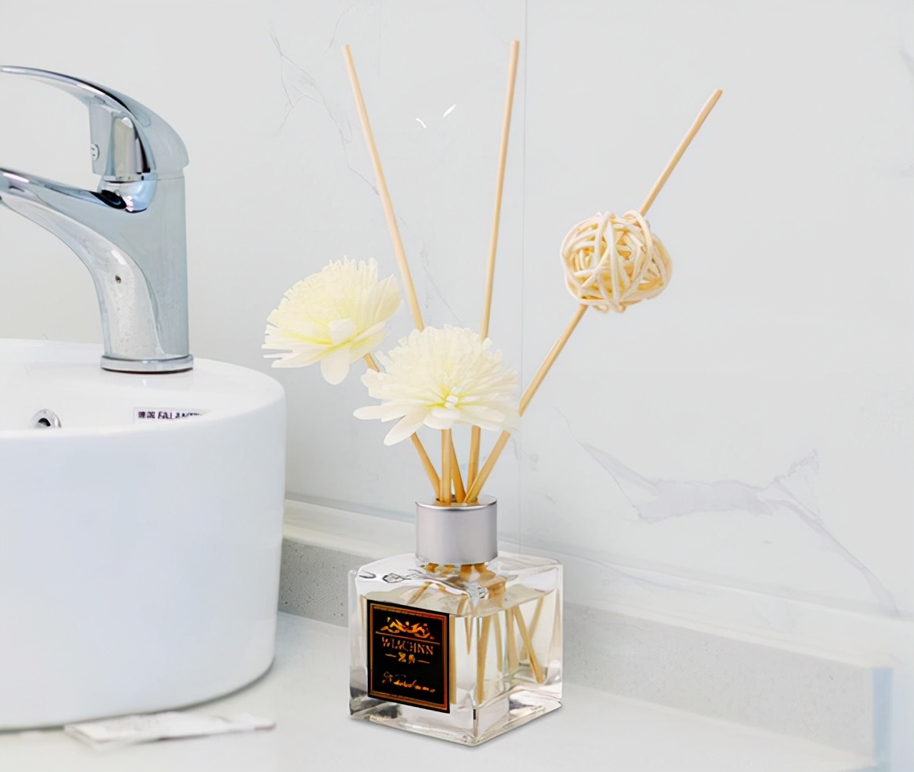 |等我有钱了，卫生间绝不装洗手池！瞧我闺蜜这样“装”，真有才