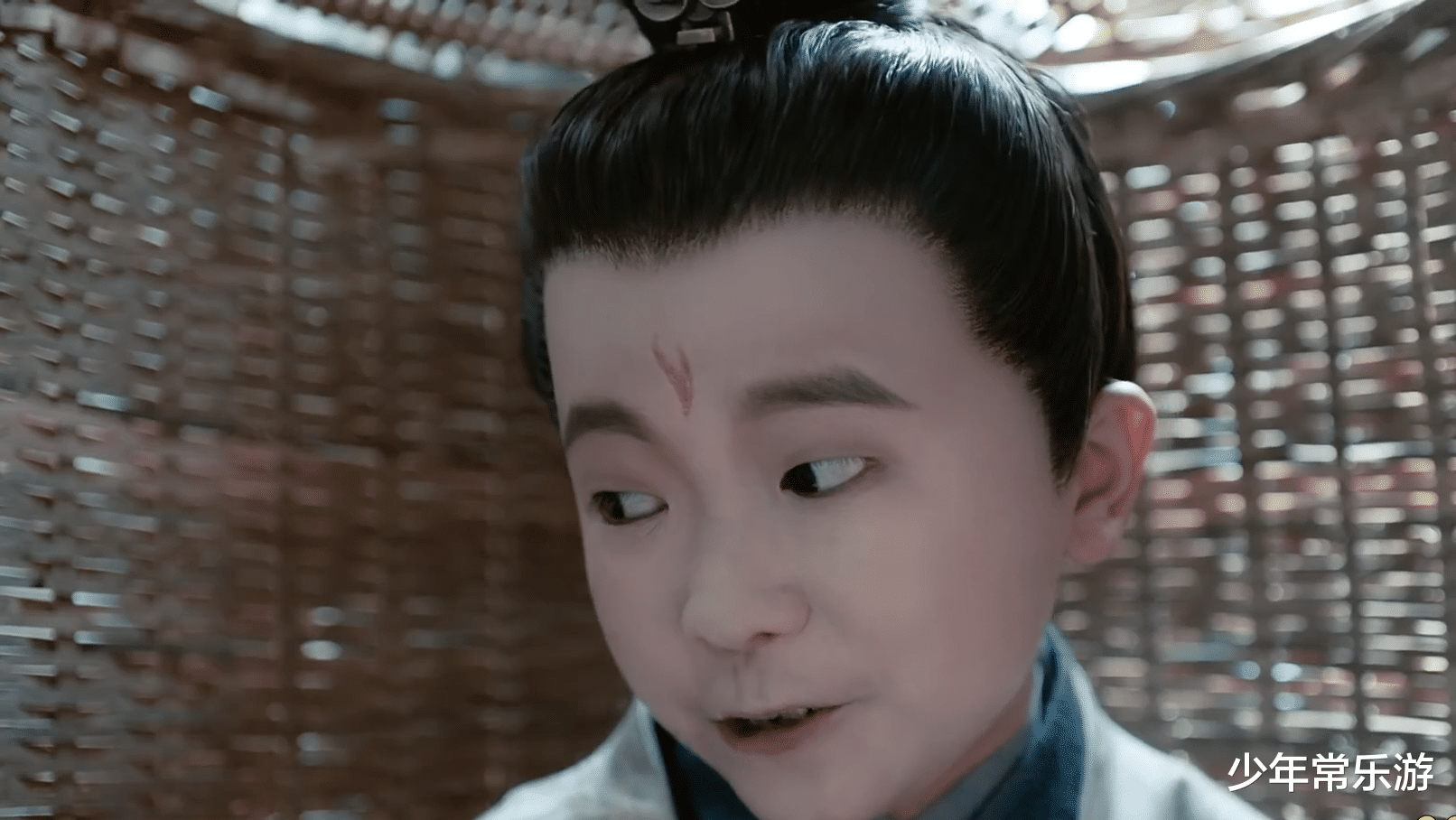 叶白衣|山河令:龙渊阁少主吟的诗是什么意思,为什么惹得叶白衣叫他闭嘴