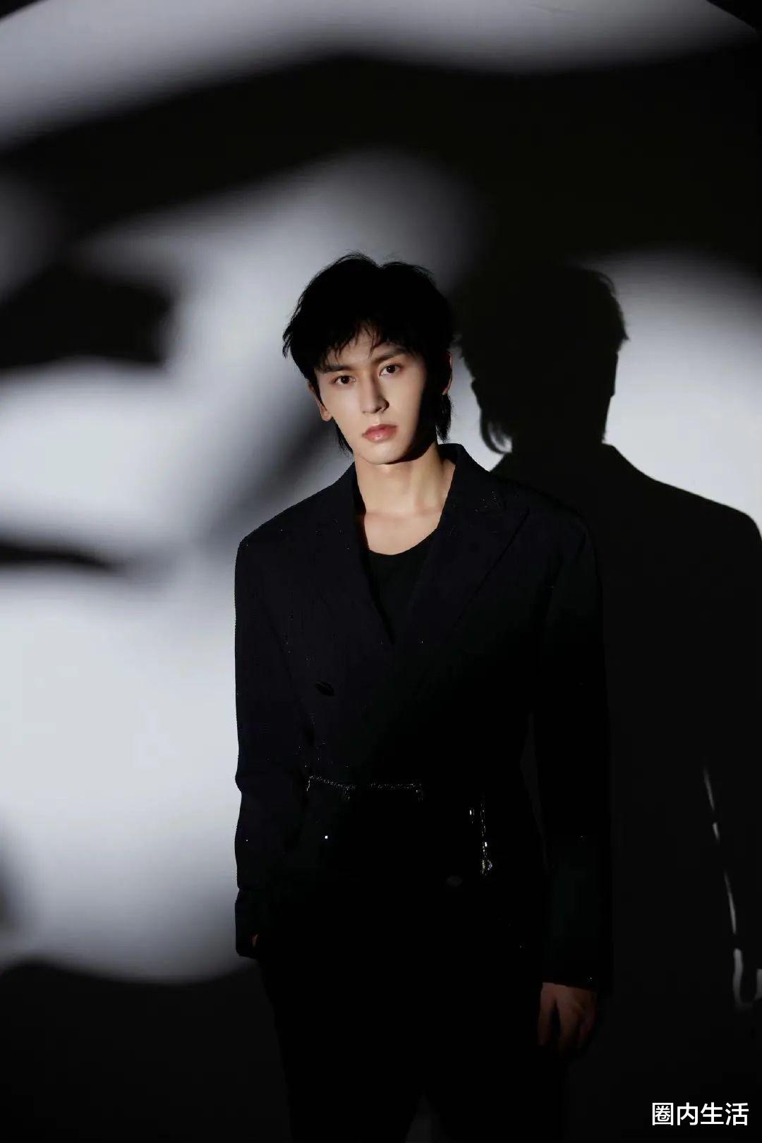 黄子韬|吴亦凡的风波过后，给黄子韬也提了个醒，盘查了一下身边工作人员