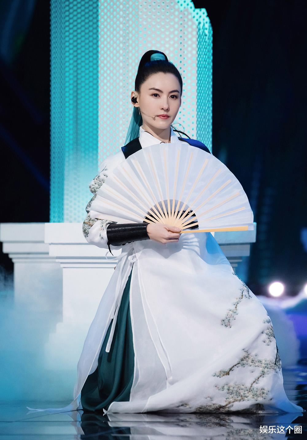 张柏芝|本来也没觉得张馨予有多美，直到看到了她与张柏芝同框，对比惨烈