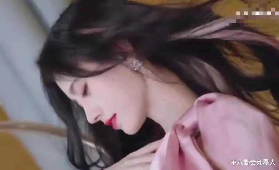 秦岚|明星“秃顶”群像，中年男星头顶稀疏成重灾区，女星靠假发片社交