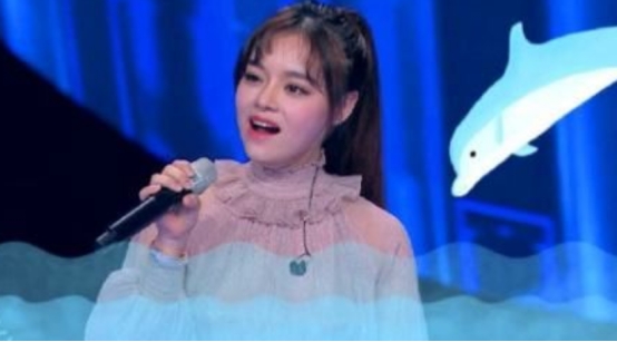 毁容|黄霄云：即使不喜欢她的人，但她唱的流行歌，还是要必须承认