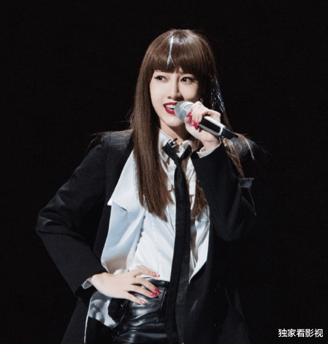 乘风破浪的姐姐|13个辣妈扛起《浪姐2》，4人是单亲妈妈，牺牲事业生娃不后悔