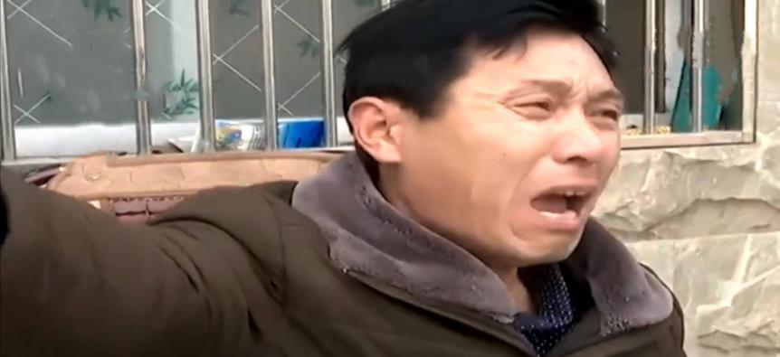 巨婴啃老无下线!啃完父亲200万积蓄,事后嫌少大打出手