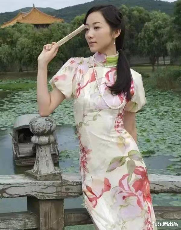 韩雪|韩雪穿旗袍旧照曝光，1小时流量超过880万，身形太美引发争议