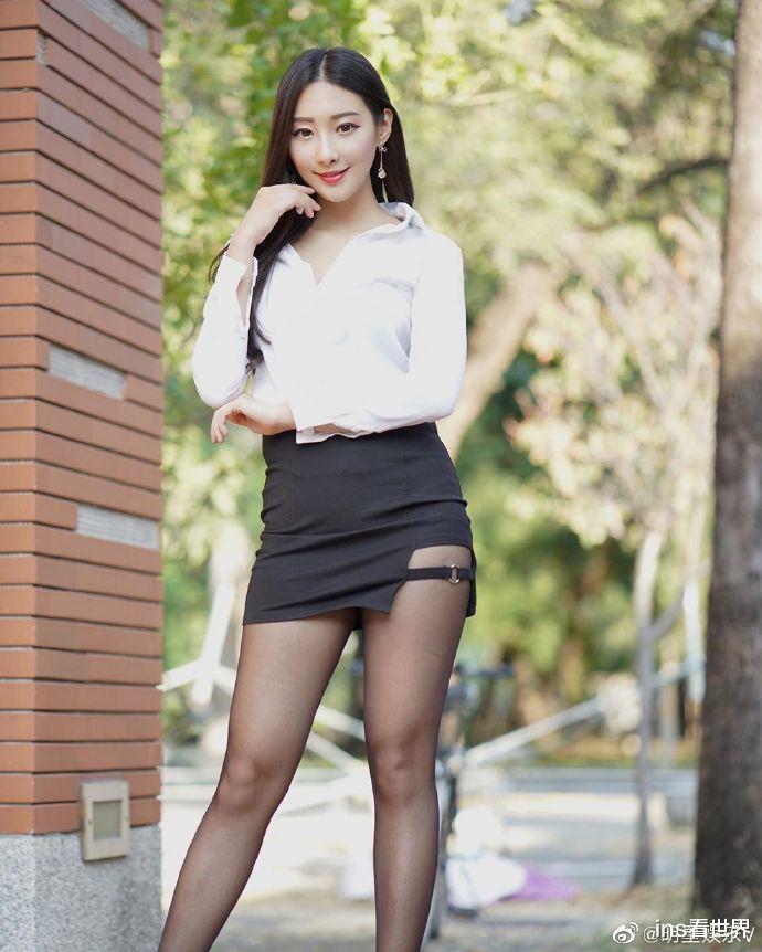 衬衫|职场的女生穿什么的衣服好？衬衫搭配工作裙更显干练