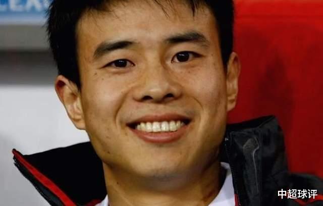 功勋|点赞！海港再现1创造性举措：为退役国脚继续支付了4年工资！