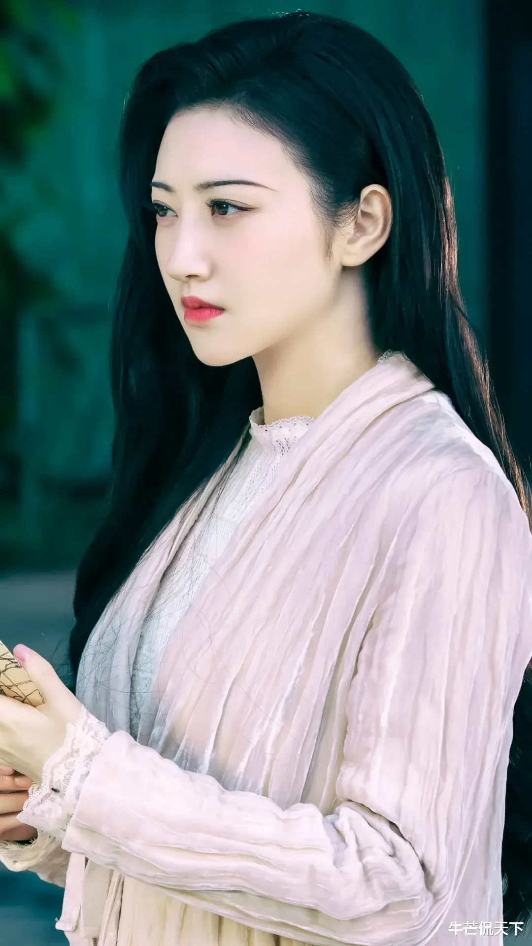 司藤|景甜和张彬彬公然在一起秀恩爱，他俩这是要公开？