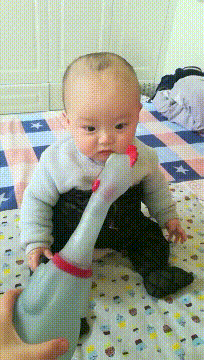 |“新同事每天都来办公室请教问题，她是看上我了吗？”哈哈多明显啊