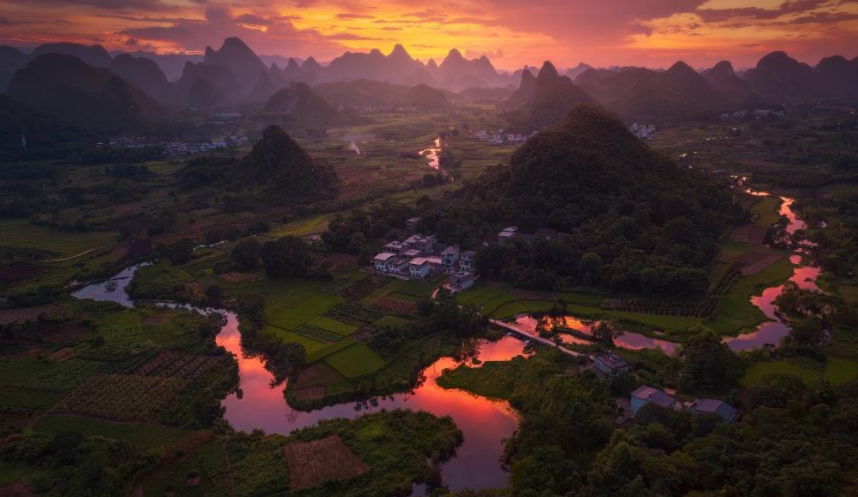 星座叶大仙 眼光毒辣,高瞻远瞩的星座,擅长于谋略,不拘泥于规矩,无拘无束