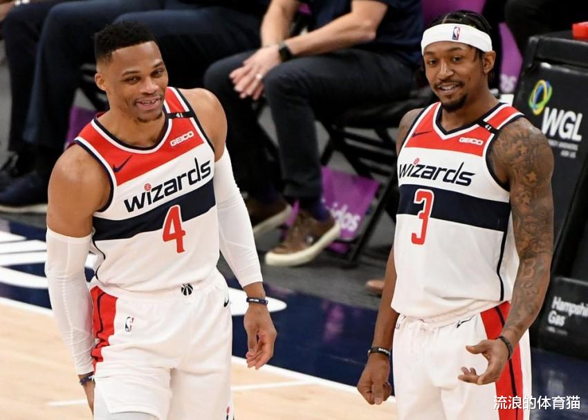奇才队 双赢！美媒爆勇士4换2交易方案，奇才获重建基石，比尔搭档库里争冠！