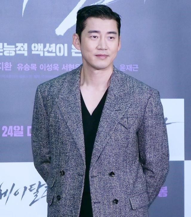 尹启相|嫁给男神的不是女神，相爱不能厮守，终究成了年轻时的一场梦