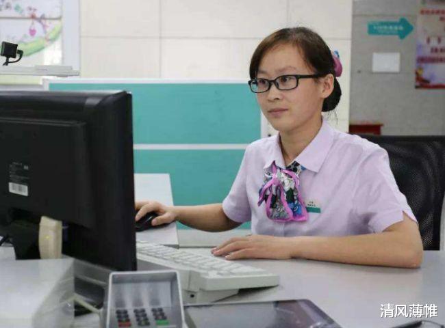 银行 4月1日银行存款到期了,为什么银行拒绝取出?多数人都不明白