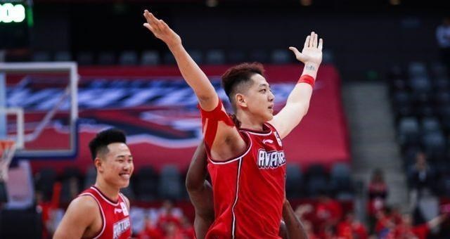 明明很棒|周琦事件或导致睢冉遭殃,杜锋扶正内线新王,完美消化周琦缺阵