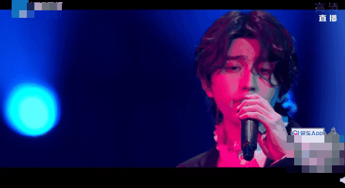 关晓彤|818晚会一言难尽，怎么做到难看的那么难看，好看的又特好看的？