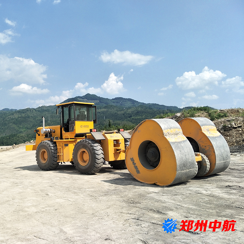 客厅|冲击式压路机到底好在哪？怎么越来越多的工程租赁冲击碾压路机