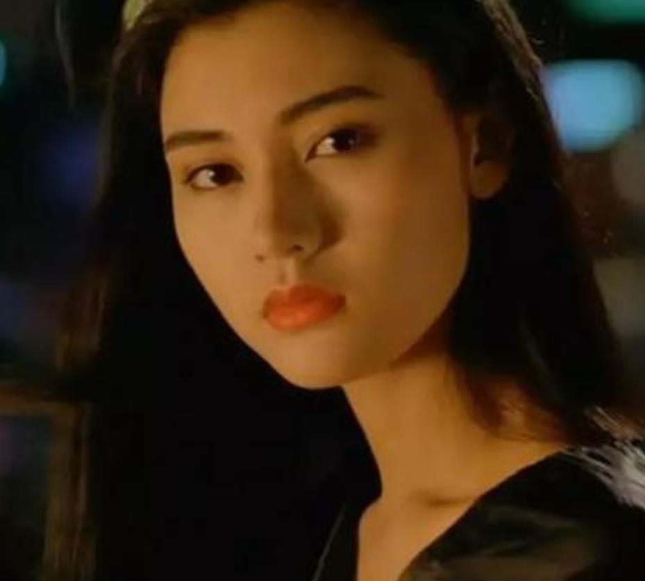 李嘉欣|20年豪门“攻坚战”，背负骂名无数，豪门阔太李嘉欣比想象得更狠