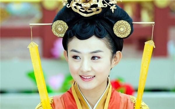 古装剧|同样是走红：杨幂靠古装剧，赵丽颖靠古装剧，唯独她靠现代剧！