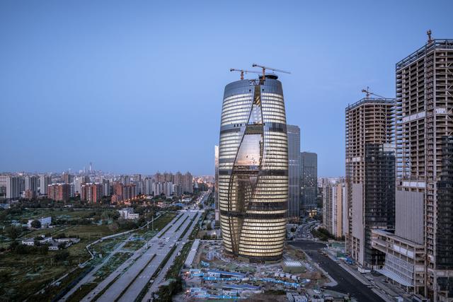 忧郁的铁牛|市监总局立案审查!潘石屹能否如愿卖掉SOHO中国?