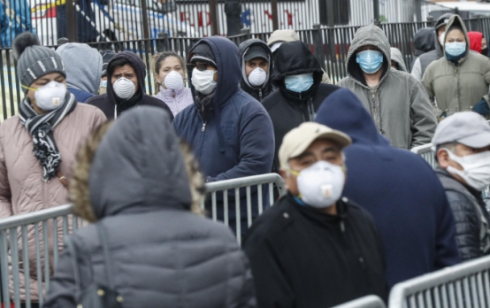 美国|死亡人数超77万，美国为何不学中国“零容忍”？不是他们不想学