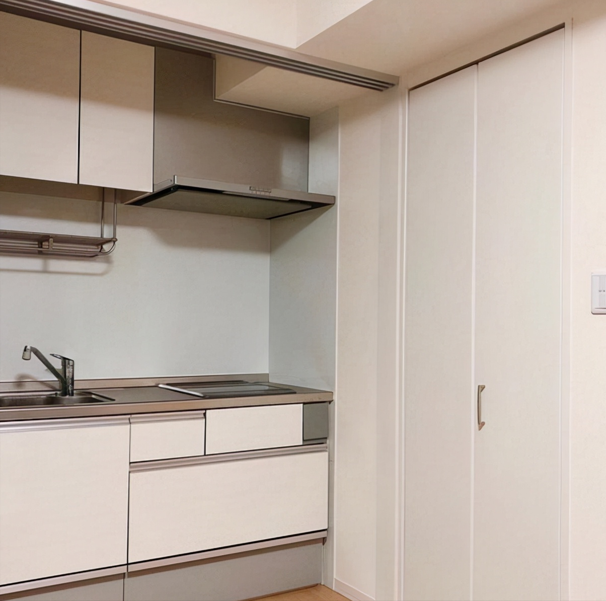 26㎡的极简生活！日本太太把家收拾得一尘不染，治愈了强迫症