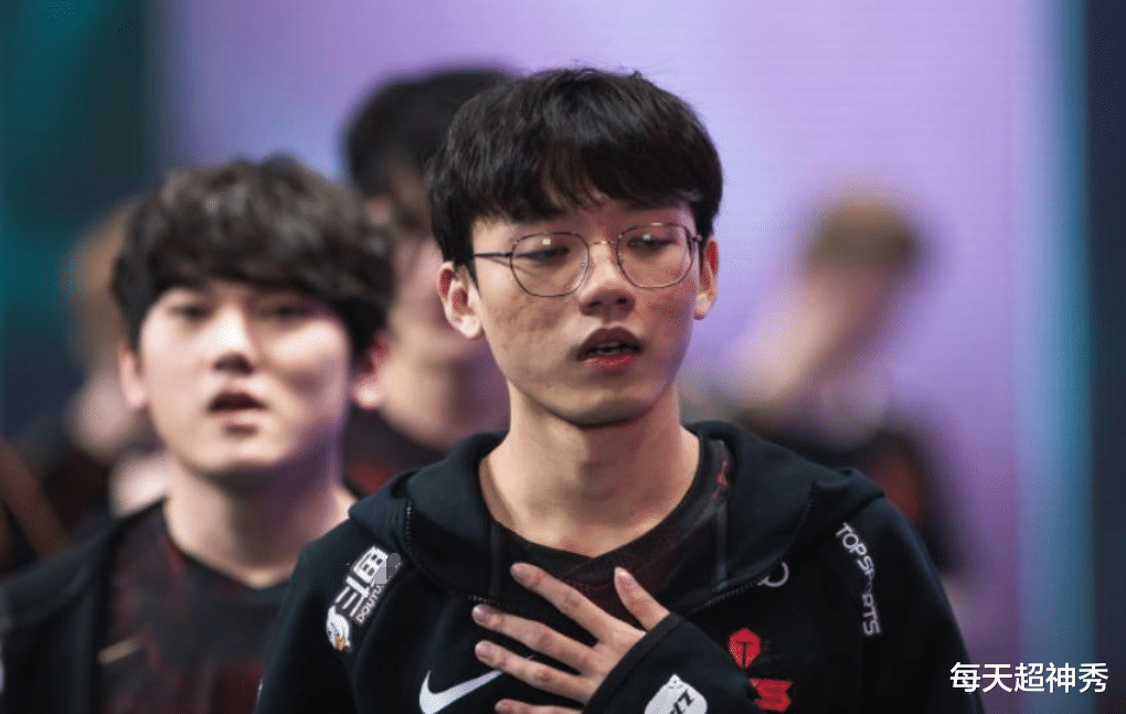 tes战队|TES众将开启直播,预言家找到新队伍,iBoy迎来强力辅助