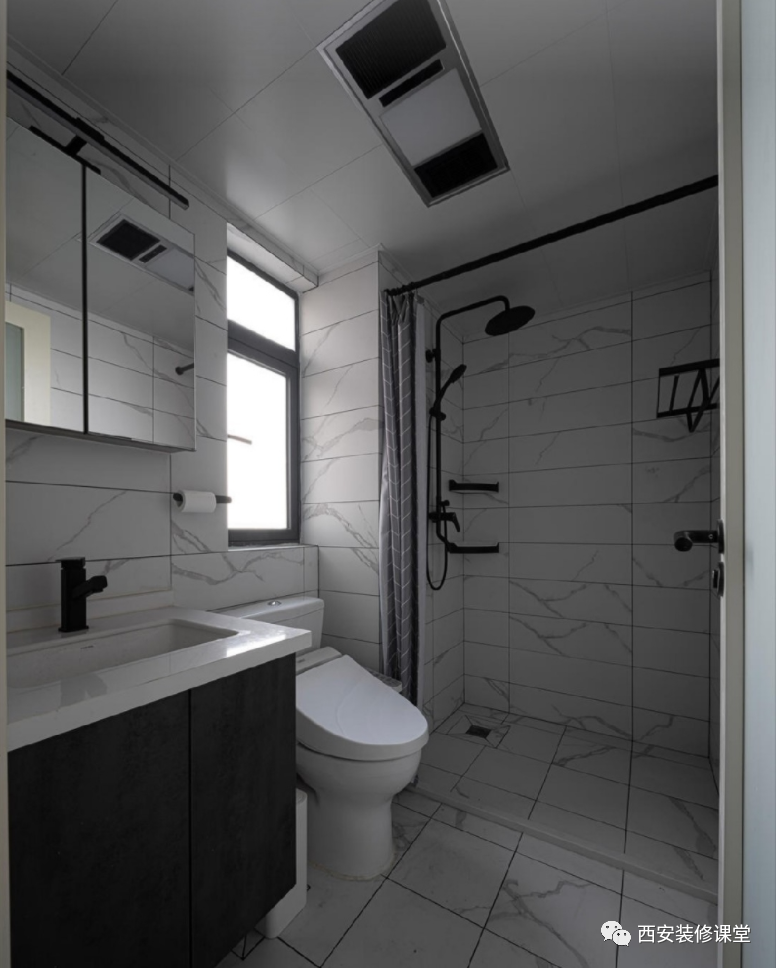 |110㎡三室，黑白灰冷酷婚房