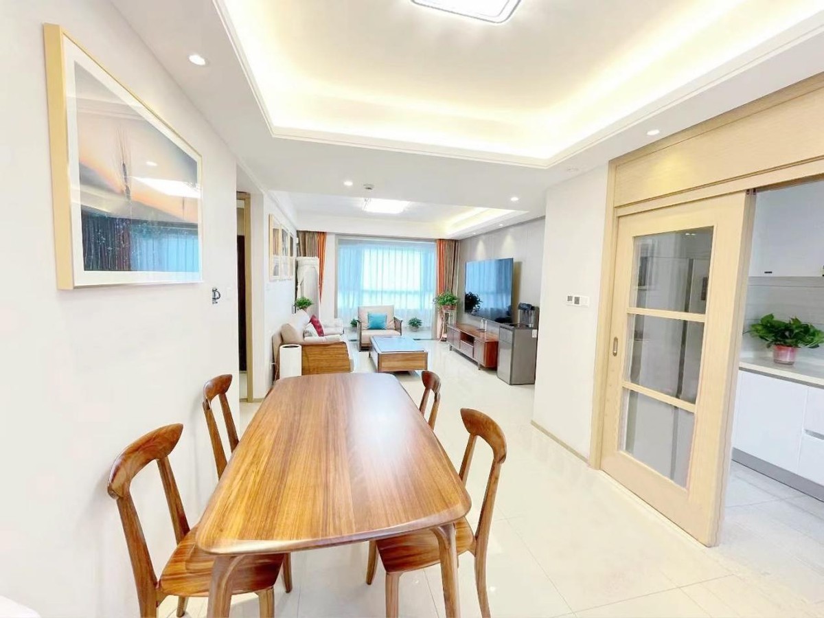 样板间|原木风三居室，温润配色糅合木质家具，享舒适闲逸之感