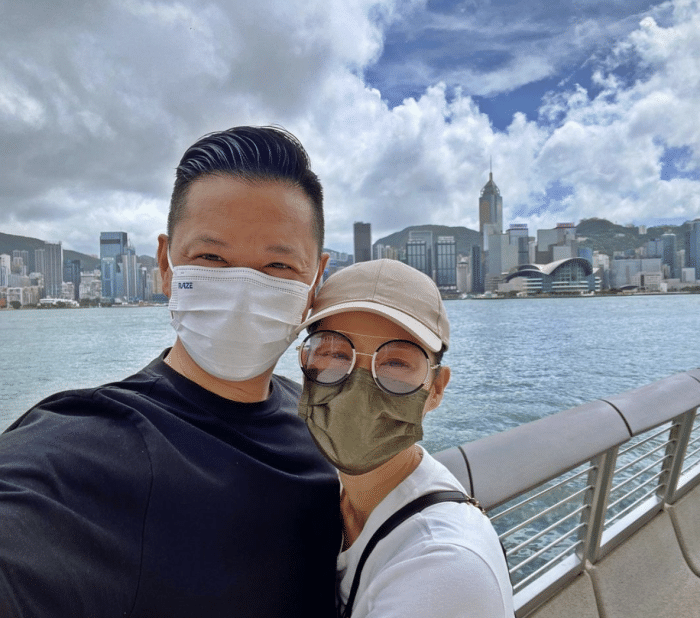 胡杏儿|胡杏儿老公一人带俩娃，打卡博览馆，将儿子们扛在肩头爸爸力max