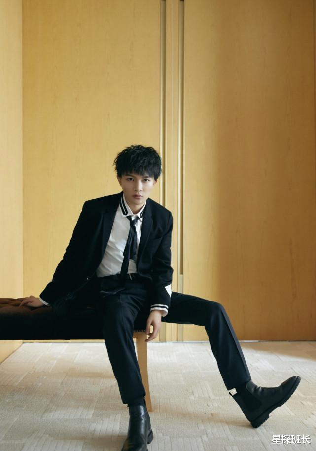 好声音|《好声音》冠军再度参加选秀,第一次遭一轮游,第二回颜面扫地