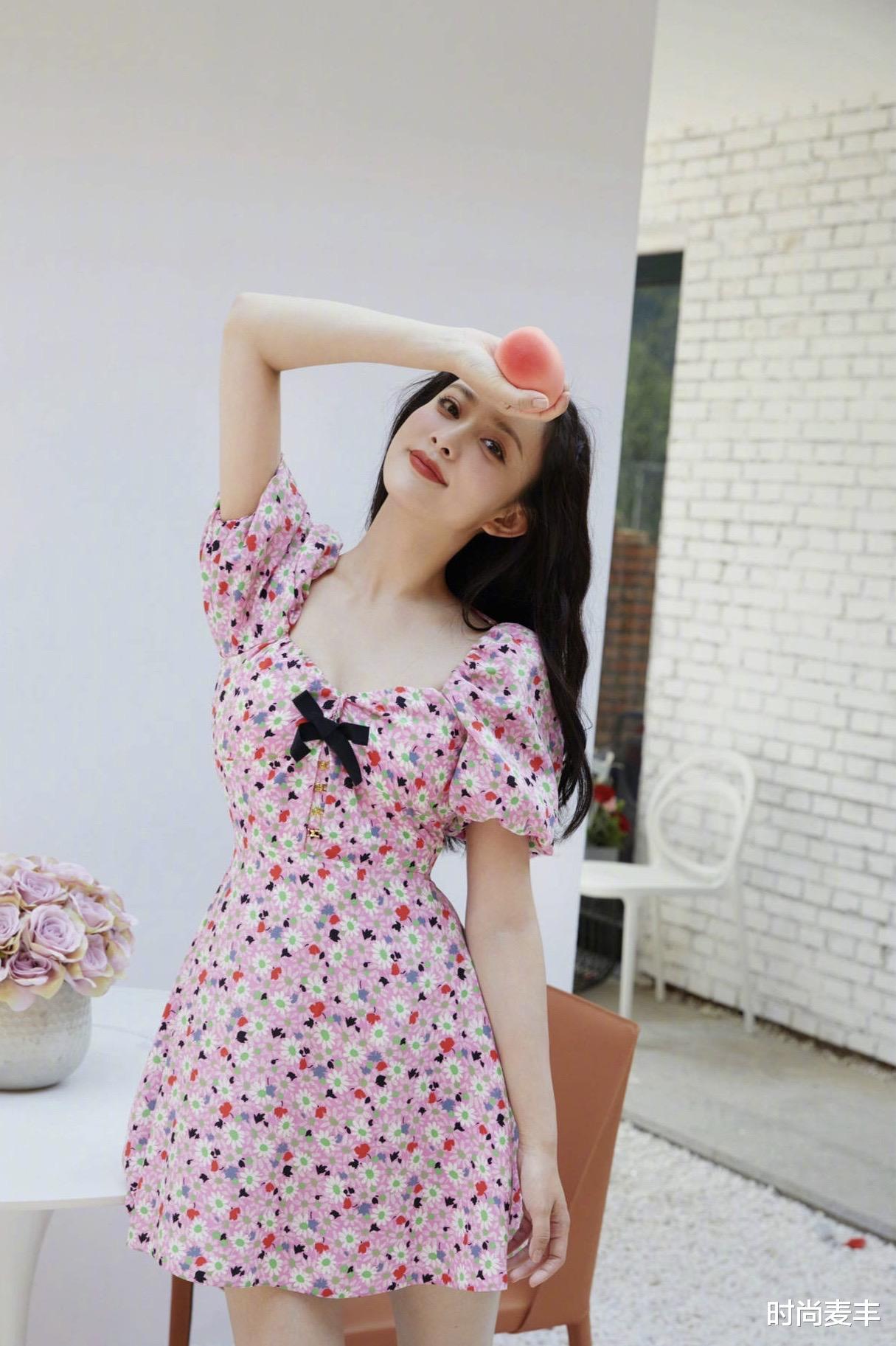 时尚麦丰|孟子义把文艺风穿得又A又欲,齐刘海配白色连衣裙,赶紧学起来