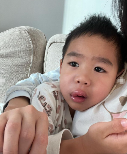 林芊妤|女星深夜带儿子看急诊，独自忙前忙后，3岁小娃细菌感染紧急治疗