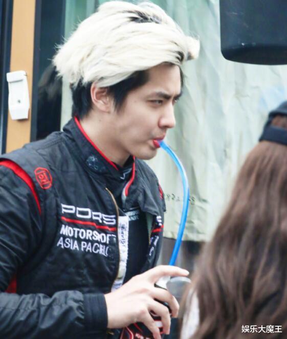 吴亦凡|都美竹喊话吴亦凡：站出来吧像个男人，还曝其现状：夜不能寝以泪洗面