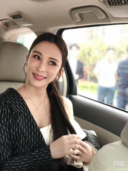 温岚|42岁的温岚脸僵难笑，被吴宗宪和周杰伦热捧的她为何钟爱变脸？