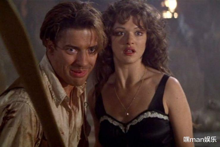 蕾切尔·薇姿|蕾切尔·薇姿的阴暗面 好莱坞永远的铁娘子 一个角色跨越整个世纪