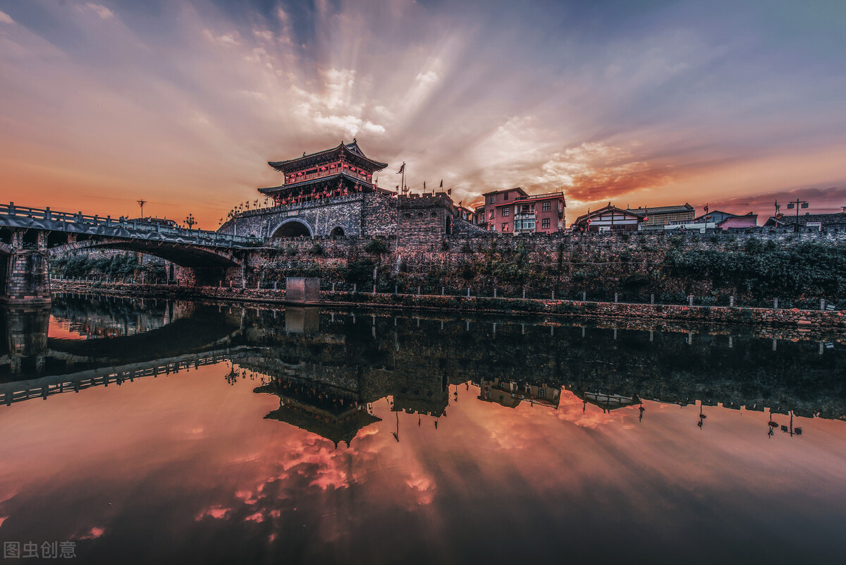 福建省 福建一古城走红,在唐代建造,还被誉为“中国最美丽的山城之一”